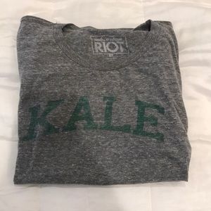 Gray Graphic tshirt